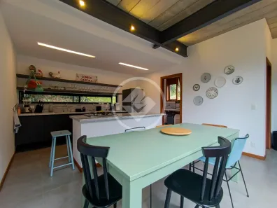 Casa de Condomínio com 3 Quartos à venda, 210m² no Vargem Grande, Teresópolis