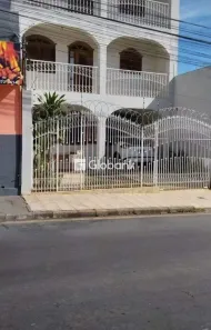 Casa com 3 Quartos para alugar, 12m² no Centro, Montes Claros