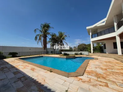 Casa com 6 Quartos à venda, 936m² no Cidade Jardim, Uberlândia