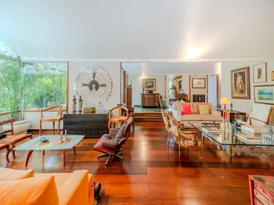 Casa com 4 Quartos para venda ou aluguel, 550m² no Butantã, São Paulo