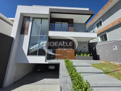 Casa de Condomínio com 4 Quartos para alugar, 227m² no São Braz, Curitiba