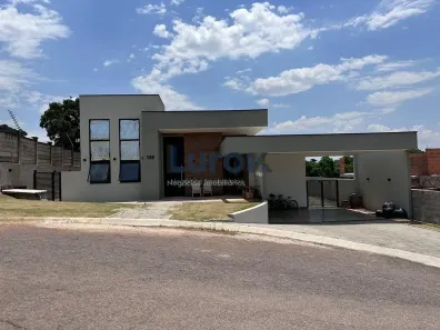 Casa de Condomínio com 3 Quartos à venda, 250m² no Vila São José, Valinhos