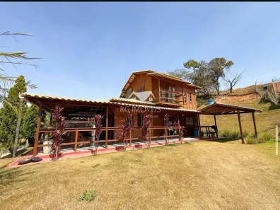 Fazenda/Sítio com 3 Quartos à venda, 200m² no Brumadinho, Brumadinho