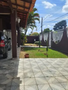 Casa de Condomínio com 3 Quartos à venda, 1000m² no Região dos Lagos, Brasília