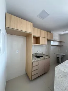 Apartamento com 2 Quartos para alugar, 60m² no Calhau, São Luís