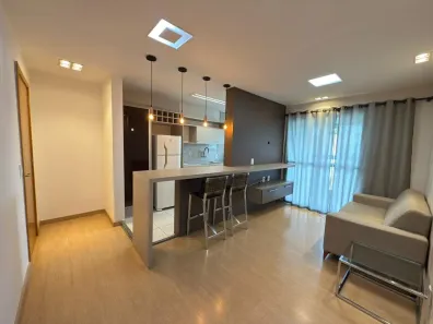Apartamento com 3 Quartos para alugar, 74m² no Zona 03, Maringá
