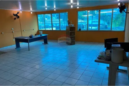 Ponto Comercial para alugar, 300m² no Centro, Bragança Paulista