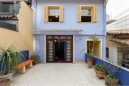 Casa com 3 Quartos à venda, 220m² no Vila Mariana, São Paulo