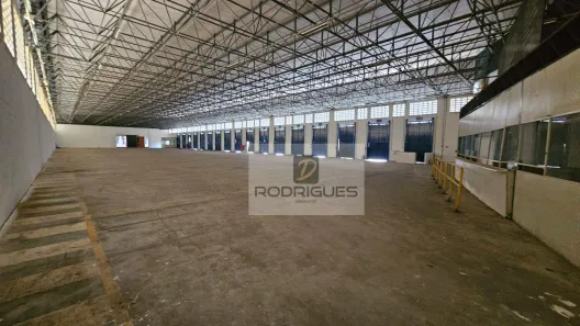 Galpão/Depósito/Armazém para alugar, 2300m² no Vila Metalúrgica, Santo André