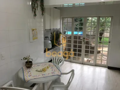 Casa com 4 Quartos à venda, 372m² no Arvoredo, Contagem