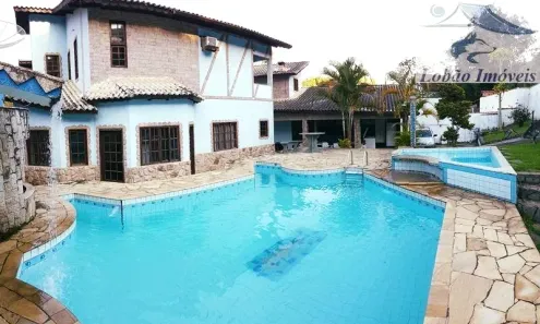 Sobrado com 3 Quartos para alugar, 300m² no Penedo, Itatiaia