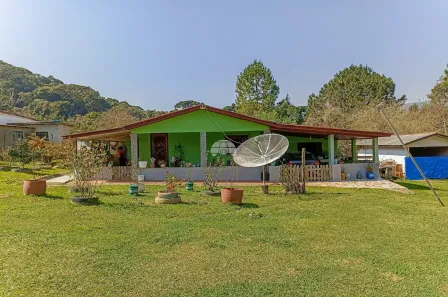Fazenda/Sítio com 4 Quartos à venda, 150m² no , Tijucas do Sul