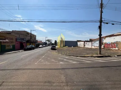 Lote/Terreno à venda, 300m² no Parque Progresso, Franca