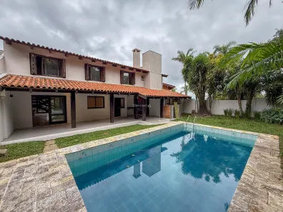 Casa com 3 Quartos à venda, 345m² no Ipanema, Porto Alegre