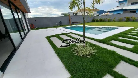 Casa com 3 Quartos para alugar, 150m² no Viverde II, Rio das Ostras