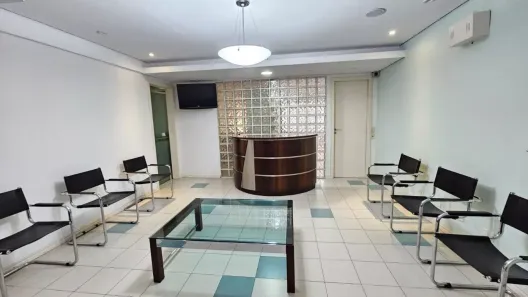 Sala Comercial para venda ou aluguel, 100m² no Bigorrilho, Curitiba