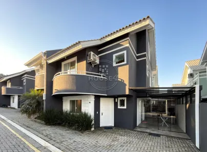 Casa de Condomínio com 2 Quartos à venda, 149m² no Alto Boqueirão, Curitiba