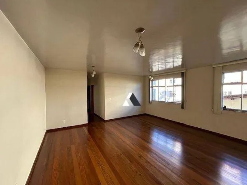 Apartamento com 4 quartos — Itapoã, Belo Horizonte