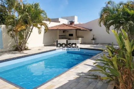 Casa com 4 Quartos para alugar, 484m² no Vila Santa Tereza, Bauru