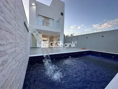 Casa com 3 Quartos à venda, 250m² no Ibituruna, Montes Claros