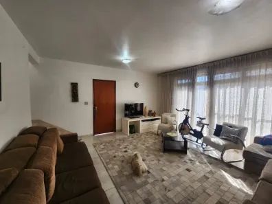 Sobrado com 4 Quartos para alugar, 200m² no Piqueri, São Paulo