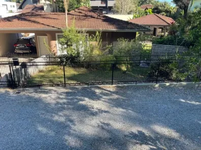Casa com 3 Quartos à venda, 240m² no Glória, Joinville