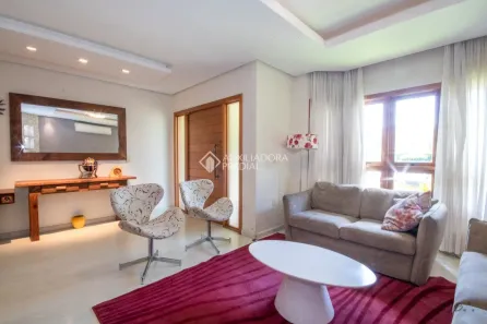 Casa com 4 Quartos para alugar, 253m² no Igara, Canoas