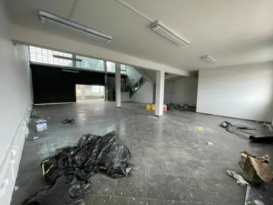 Prédio Comercial para alugar, 439m² no Baeta Neves, São Bernardo do Campo