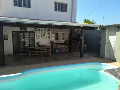 Sobrado com 4 Quartos à venda, 250m² no Morada do Ouro, Cuiabá