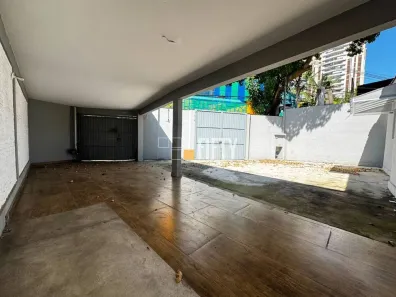 Casa com 5 Quartos para alugar, 300m² no Vila Uberabinha, São Paulo