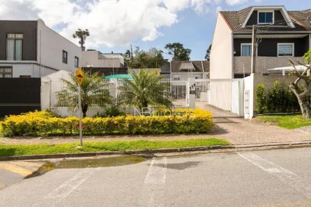 Sobrado com 3 Quartos à venda, 112m² no Tingui, Curitiba