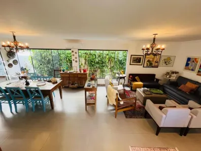 Casa de Condomínio com 4 Quartos à venda, 210m² no Esperança, Londrina