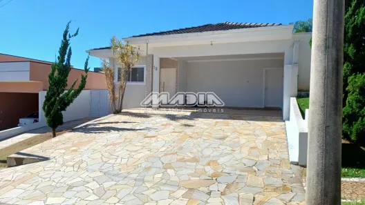 Casa de Condomínio com 3 Quartos para alugar, 181m² no Pinheiro, Valinhos