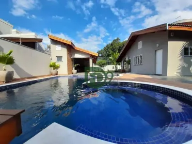 Fazenda/Sítio com 3 Quartos à venda, 303m² no Recanto Jatobá, Americana