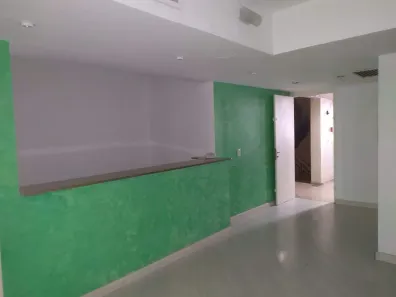 Sala Comercial para alugar, 150m² no Centro Histórico, Porto Alegre