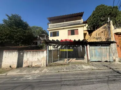 Sobrado com 4 Quartos à venda, 190m² no Chora Menino, São Paulo