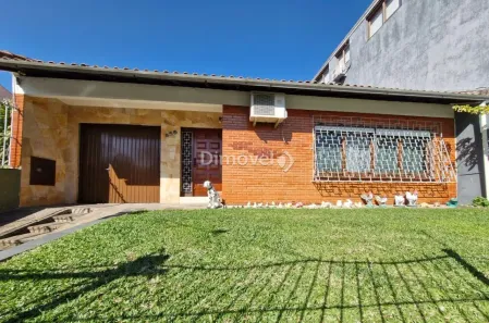 Casa com 3 Quartos à venda, 160m² no Cristal, Porto Alegre