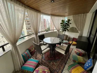 Apartamento com 4 Quartos à venda, 180m² no Praia da Costa, Vila Velha
