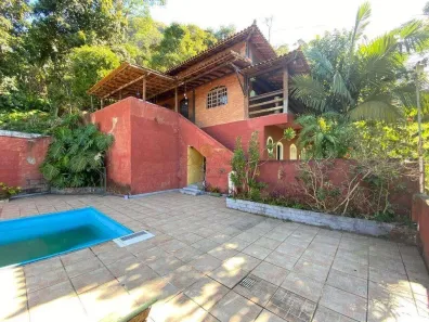Casa com 4 Quartos à venda, 200m² no Iucas, Teresópolis