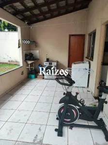 Casa com 2 Quartos à venda, 141m² no Santa Mônica, Uberlândia