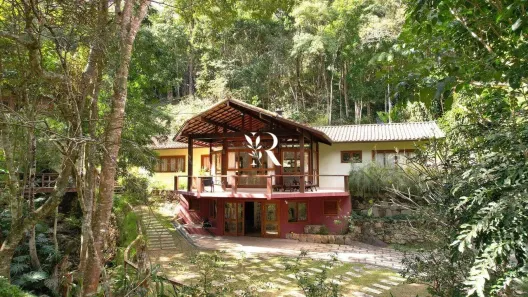 Casa de Condomínio com 2 Quartos à venda, 6665m² no Pedro do Rio, Petrópolis