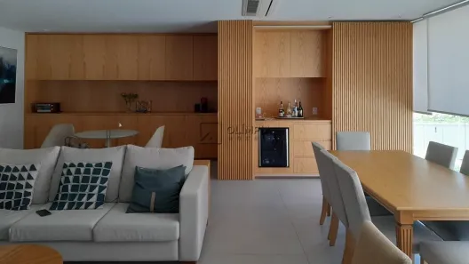Apartamento com 2 Quartos à venda, 186m² no Moema, São Paulo