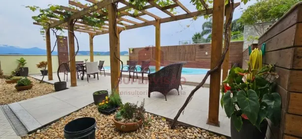 Casa com 3 Quartos à venda, 325m² no Pedra Branca, Palhoça