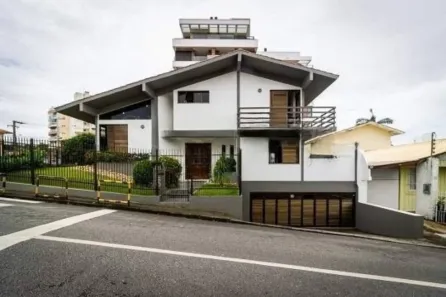 Casa com 4 Quartos para alugar, 376m² no Itaguaçu, Florianópolis