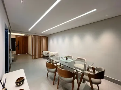 Casa com 3 Quartos à venda, 220m² no Portal de Versalhes 1, Londrina