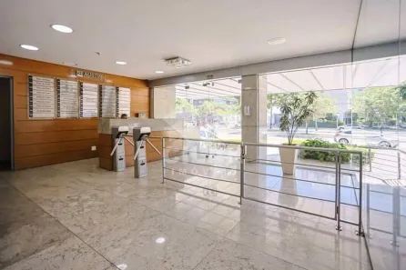 Sala Comercial para alugar, 90m² no Três Figueiras, Porto Alegre