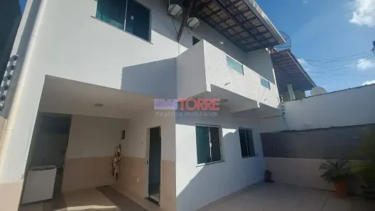 Sobrado com 3 Quartos à venda, 175m² no Hernani Sá, Ilhéus