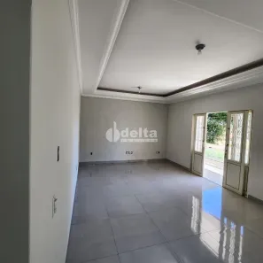 Casa com 5 Quartos à venda, 270m² no Jaraguá, Uberlândia
