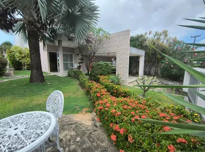 Casa de Condomínio com 4 Quartos à venda, 230m² no São Jorge, Maceió