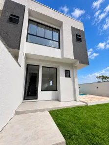 Sobrado com 3 Quartos à venda, 116m² no Rio Pequeno, Camboriú
